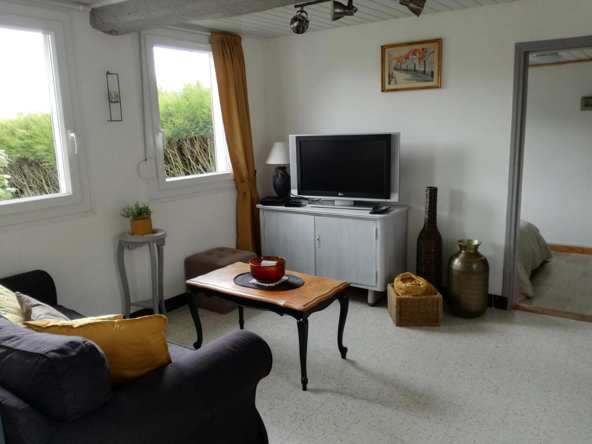 Les Gites De "La Quesnoyere" Exteriör bild